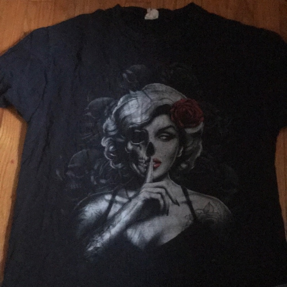 T-shirt